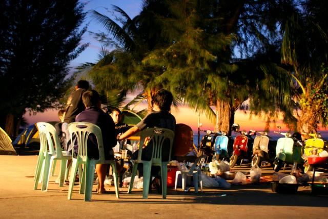 Name:  379978_2330860354634_1343514705_32030109_2034804849_n.jpg
Views: 596
Size:  56.6 KB