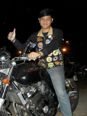 Name:  385387_238830582854190_100001817510293_578919_847333413_n.jpg
Views: 137
Size:  28.4 KB