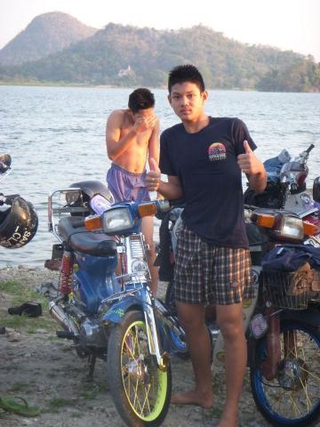 Name:  378925_239063972826385_100001683521221_573066_664657584_n.jpg
Views: 506
Size:  33.7 KB