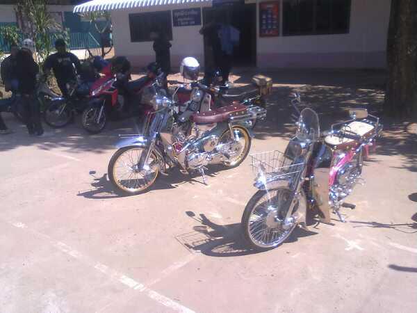 Name:  386092_164578766977200_100002752332606_188783_1248128978_n.jpg
Views: 729
Size:  34.4 KB