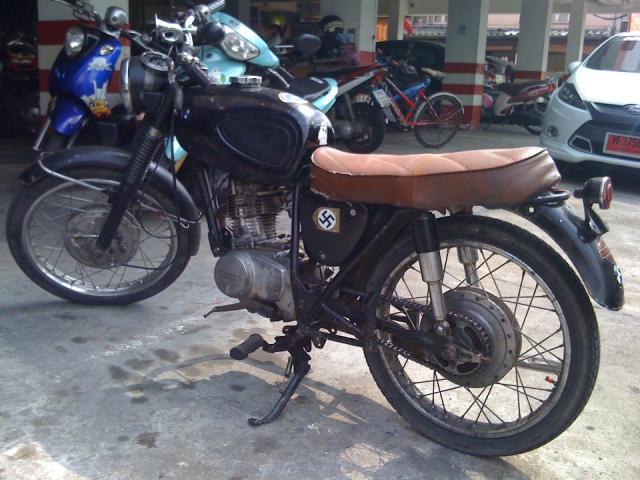 Name:  406965_2920479701994_1560856432_32735634_502458815_n.jpg
Views: 75
Size:  56.3 KB