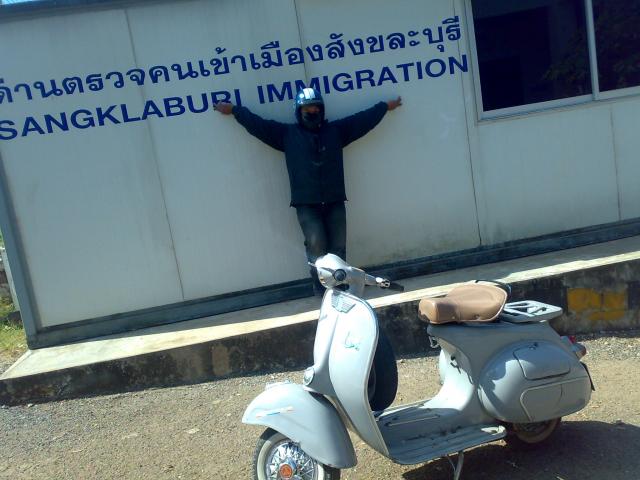 Name:  10122011415.jpg
Views: 344
Size:  45.3 KB