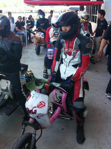 Name:  405930_230018337076496_100002049931267_521991_1197526408_n.jpg
Views: 580
Size:  33.6 KB