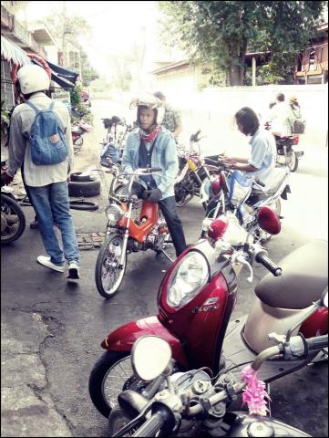 Name:  378545_290121067703767_100001176284916_761768_1202893284_n.jpg
Views: 616
Size:  43.9 KB