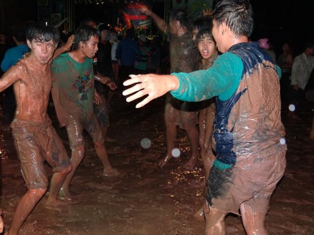 Name:  297947_217770611611491_100001356604877_543125_1866573646_n.jpg
Views: 296
Size:  47.0 KB