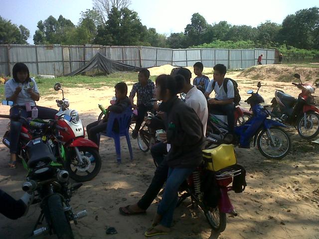 Name:  IMG00026-20120128-1123.jpg
Views: 542
Size:  62.2 KB