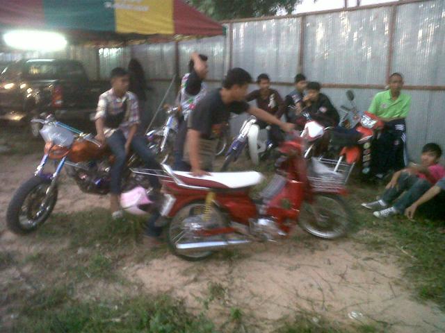 Name:  IMG00038-20120128-1810.jpg
Views: 524
Size:  49.4 KB