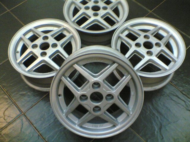 Name:  28092011_001.jpg
Views: 648
Size:  75.7 KB