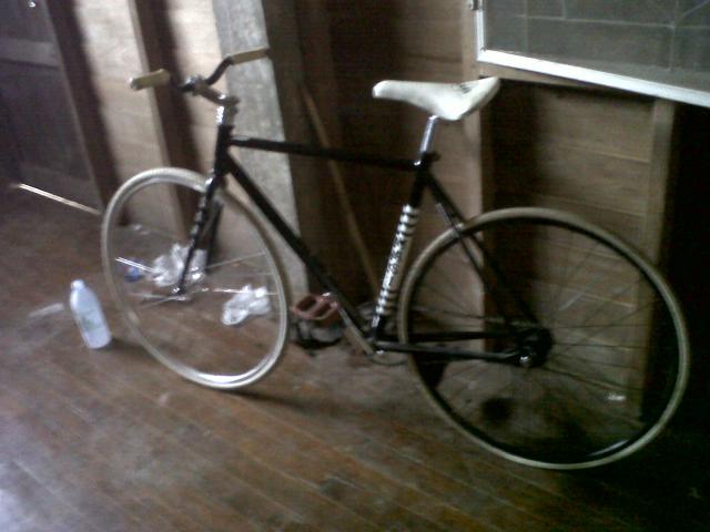 Name:  IMG01023-20120227-1154.jpg
Views: 254
Size:  35.4 KB