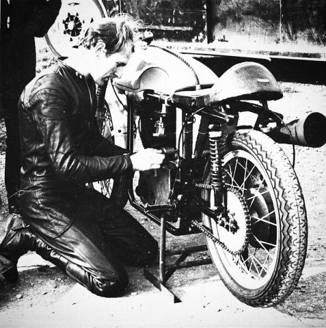 Name:  discovery-hd-theater-cafe-racer-caferacer-tv-vintage-motorcycles-ace-cafe-london-rockers-59club-.jpg
Views: 1615
Size:  58.0 KB