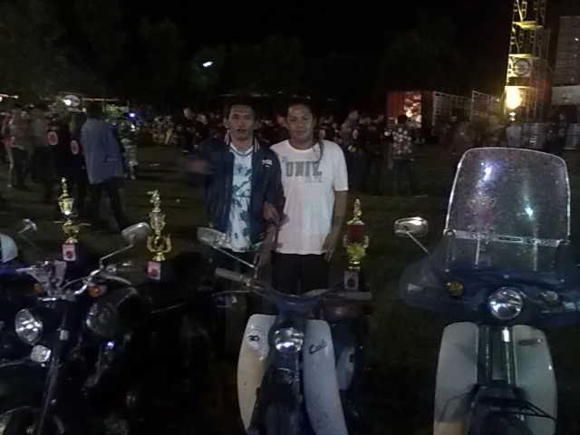 Name:  10032012194.jpg
Views: 183
Size:  30.1 KB