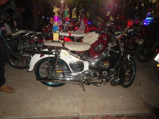 Name:  405850_262084933870154_100002059483601_592937_1400662086_n.jpg
Views: 230
Size:  49.2 KB