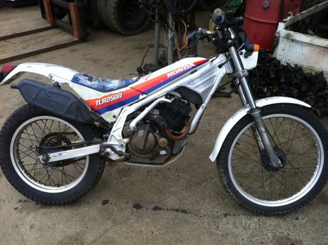 Name:  418129_264701400277000_100002114266450_597450_1028047932_n.jpg
Views: 3436
Size:  58.0 KB