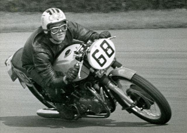 Name:  discovery-hd-theater-cafe-racer-caferacer-tv-vintage-motorcycles-ace-cafe-london-rockers-59club-.jpg
Views: 5531
Size:  54.5 KB