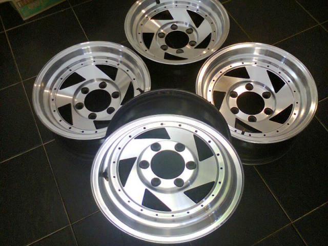 Name:  564272_1974122288359_1702137224_970612_1837199851_n.jpg
Views: 317
Size:  49.5 KB