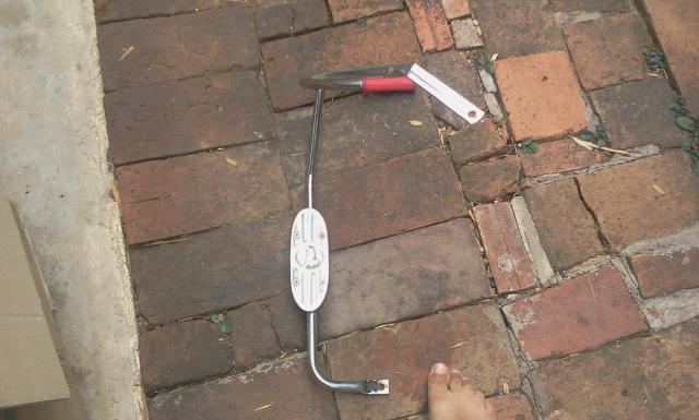 Name:  2012-04-01 12.33.56.jpg
Views: 383
Size:  38.8 KB