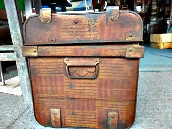 Name:  trunk007.JPG
Views: 864
Size:  116.7 KB