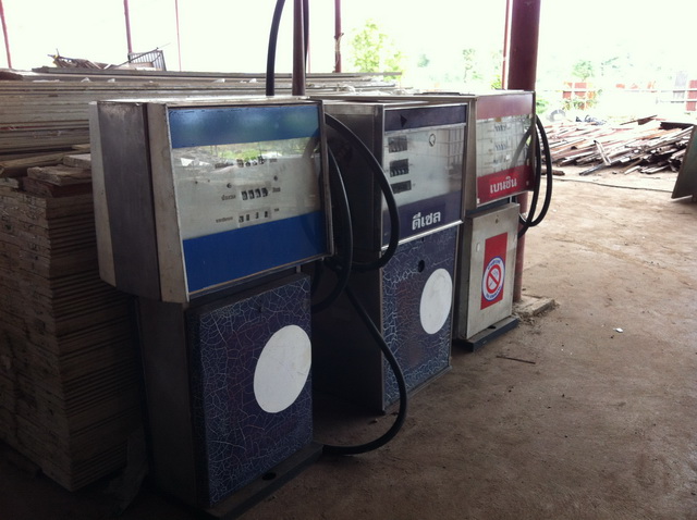 Name:  IMG_0878.jpg
Views: 3518
Size:  109.8 KB