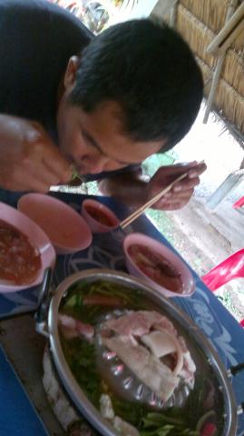 Name:  04042012203.jpg
Views: 578
Size:  20.5 KB