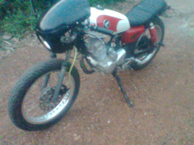 Name:  Ҿ0405.jpg
Views: 471
Size:  94.1 KB