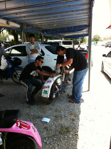 Name:  531265_291202377641433_100002550185190_620435_1273885355_n.jpg
Views: 170
Size:  35.9 KB