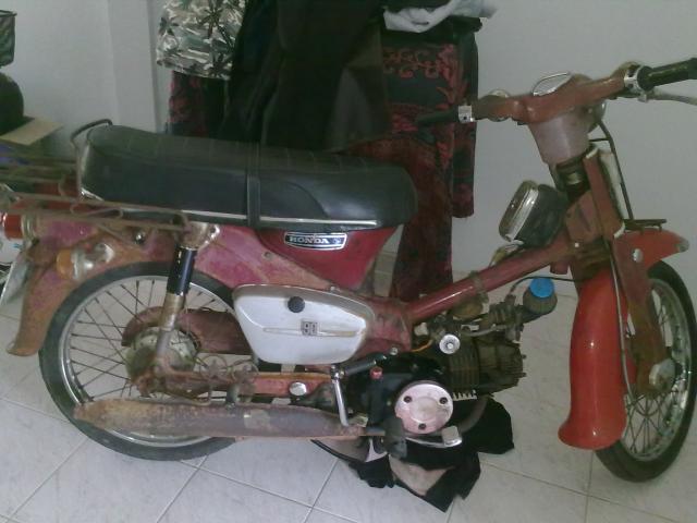 Name:  25022011121.jpg
Views: 410
Size:  38.5 KB