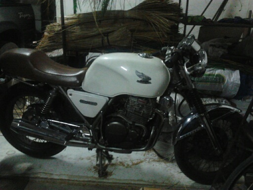 Name:  CYMERA_20120527_195007.jpg
Views: 282
Size:  71.6 KB