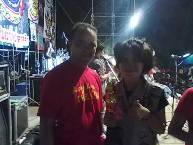 Name:  12052012427.jpg
Views: 157
Size:  40.7 KB