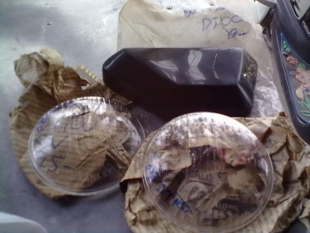 Name:  31052012418.jpg
Views: 174
Size:  38.7 KB