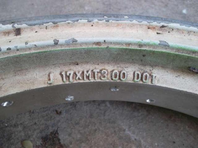 Name:  ѹ-226.jpg
Views: 192
Size:  38.5 KB
