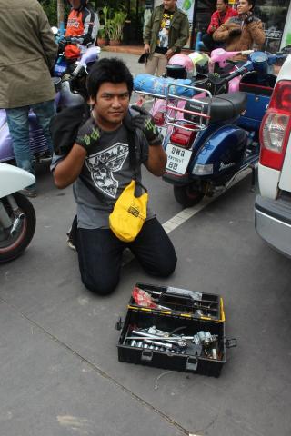 Name:  547540_425297810837991_1256373763_n.jpg
Views: 221
Size:  30.6 KB