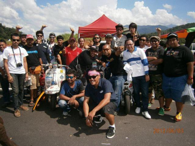 Name:  303689_455829257778301_1950487618_n.jpg
Views: 587
Size:  56.8 KB