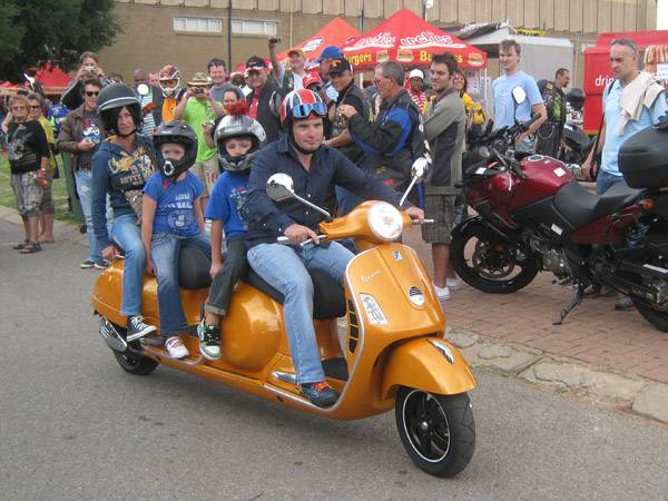 Name:  vespa.jpg
Views: 3524
Size:  52.8 KB