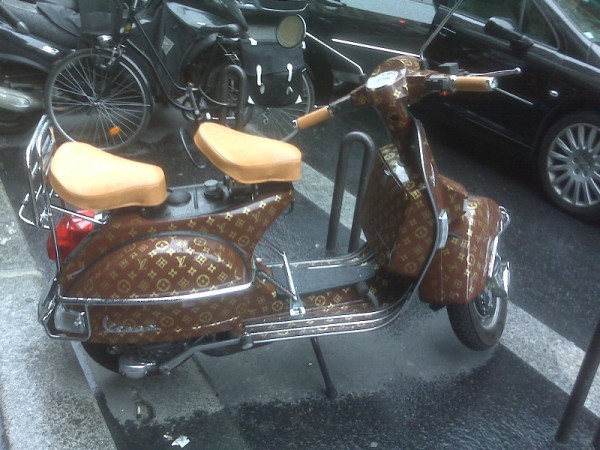 Name:  lv-scooter-600x450.jpg
Views: 2932
Size:  82.5 KB