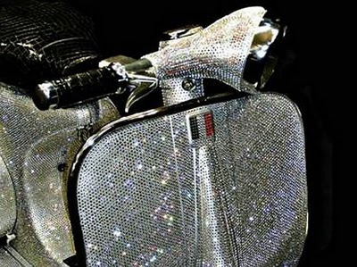 Name:  Amazing+Exotic+Vespa+Covered+by+150,000+Swarovski+Crystal+1.jpg
Views: 2842
Size:  51.1 KB