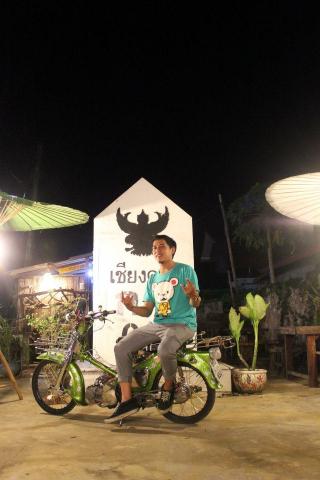 Name:  282973_453239351353511_1649332935_n.jpg
Views: 491
Size:  22.1 KB