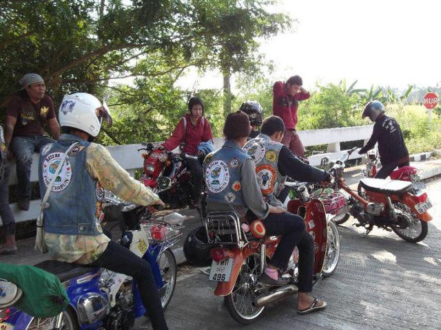 Name:  400990_165181770263576_1306475629_n.jpg
Views: 624
Size:  70.9 KB
