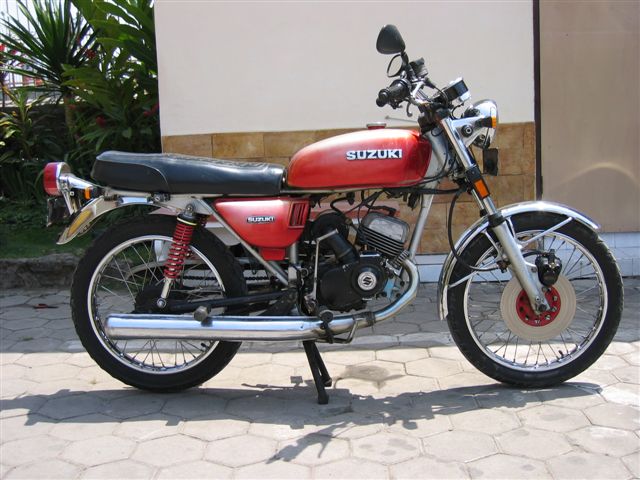 Name:  diverse_suzuki_100cc_deler_002.jpg
Views: 2819
Size:  69.8 KB