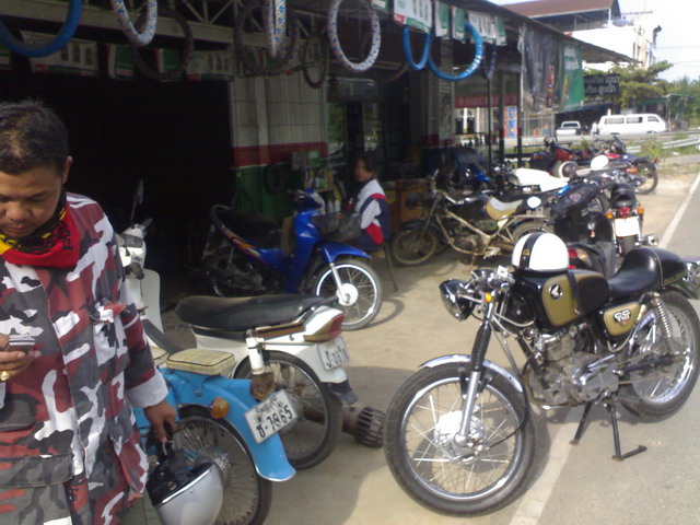 Name:  ǡѹҹا.jpg
Views: 648
Size:  98.3 KB