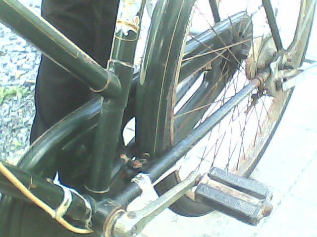 Name:  150821-1640.jpg
Views: 428
Size:  59.2 KB