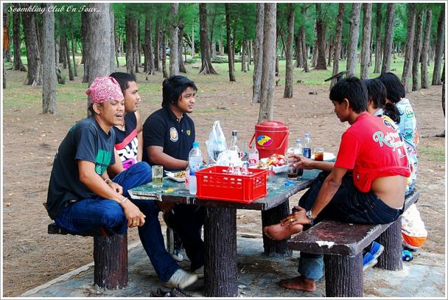 Name:  55555DSC_1410.jpg
Views: 422
Size:  73.8 KB
