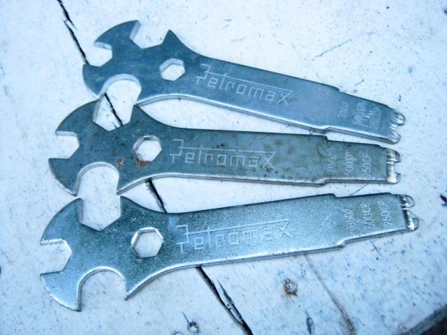 Name:  578833_10151014137817546_626230800_n.jpg
Views: 591
Size:  49.0 KB