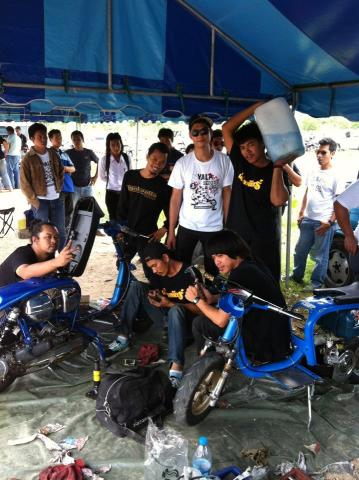 Name:  523331_4027619721814_89221914_n.jpg
Views: 374
Size:  39.9 KB