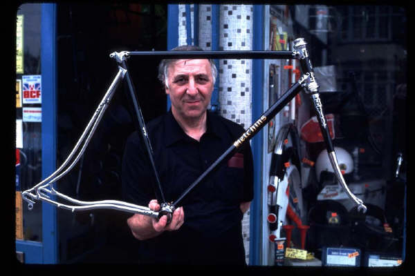 Name:  alfhetchinportrait.jpg
Views: 777
Size:  35.0 KB