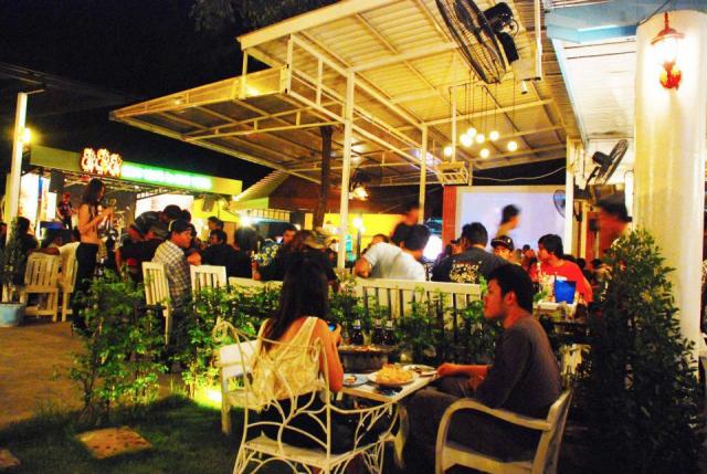 Name:  551832_257811037652600_1059280380_n.jpg
Views: 561
Size:  63.2 KB