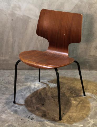 Name:  one2.jpg
Views: 3127
Size:  24.1 KB