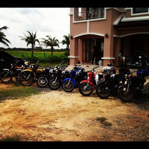 Name:  185163_3152887760530_761972558_n.jpg
Views: 179
Size:  48.9 KB