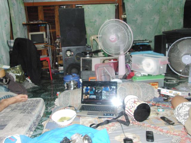 Name:  CIMG8509.jpg
Views: 3264
Size:  50.5 KB