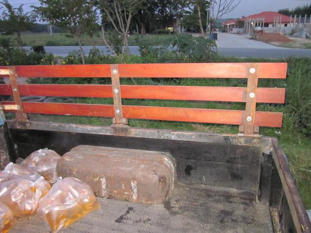 Name:  004.jpg
Views: 793
Size:  55.4 KB