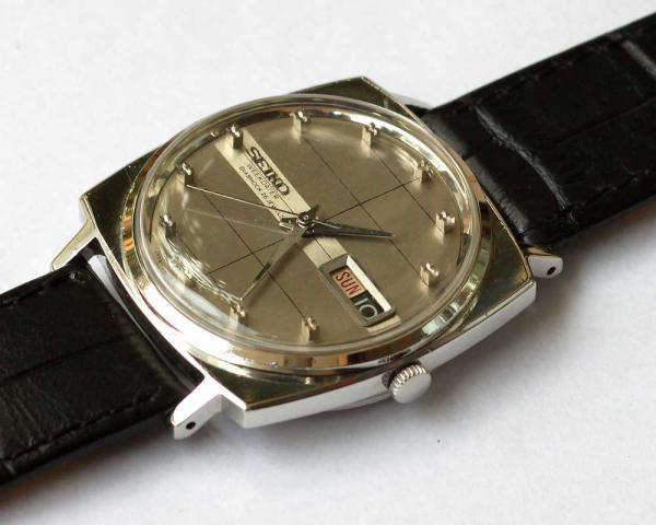 Name:  m2.jpg
Views: 1458
Size:  34.4 KB